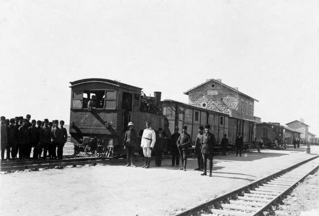 תחנת הרכבת הטורקית בבאר שבע כפי שנראתה בשנת 1917 - צילום: Library of Congress's
