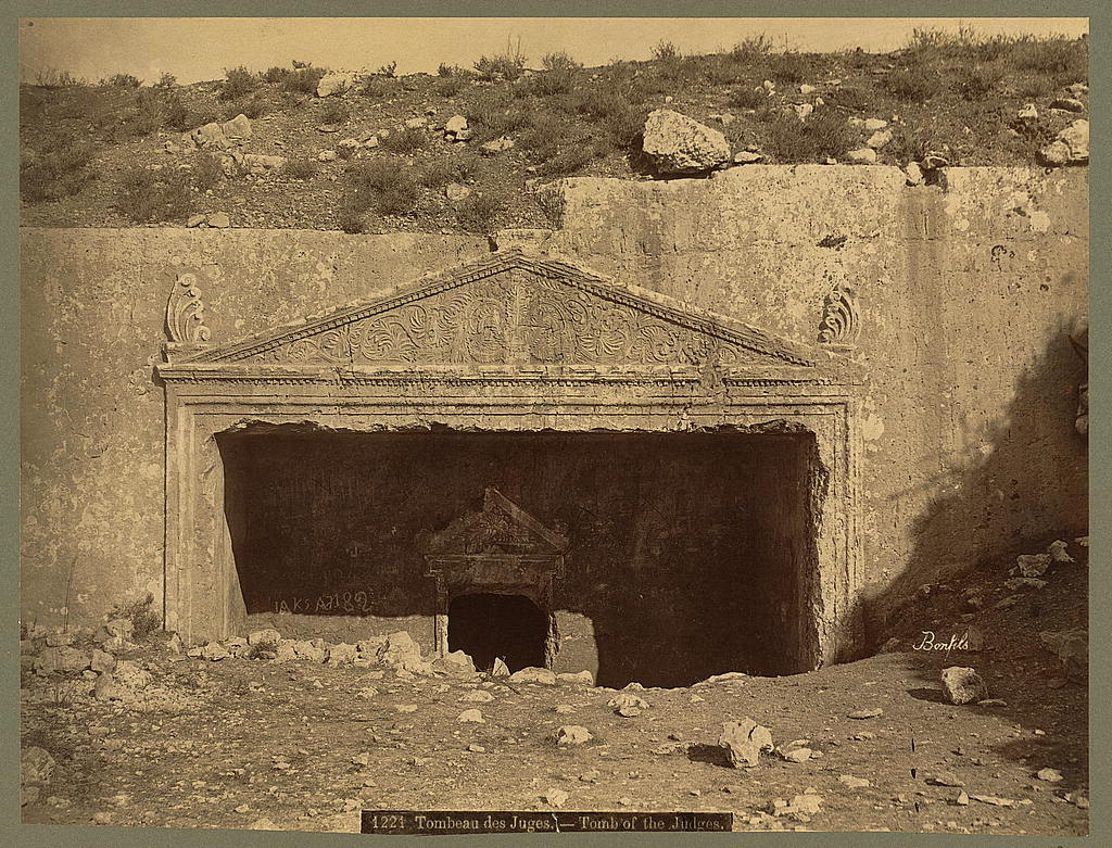 צילום קברי הסנהדרין בירושלים מהמאה ה-19 לספירה הנוצרית - מקור: צילומי המושבה האמריקנית