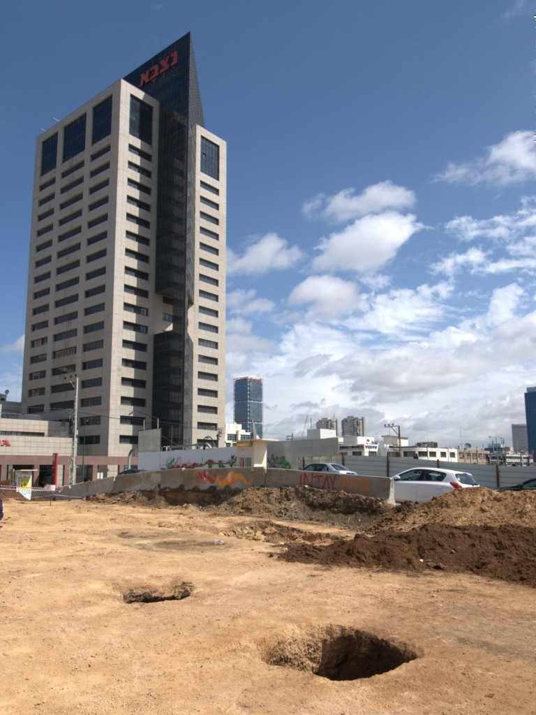 חלק מבורות האכסון שנחשפו בלב העיר תל אביב - צילום: עתליה פדידה