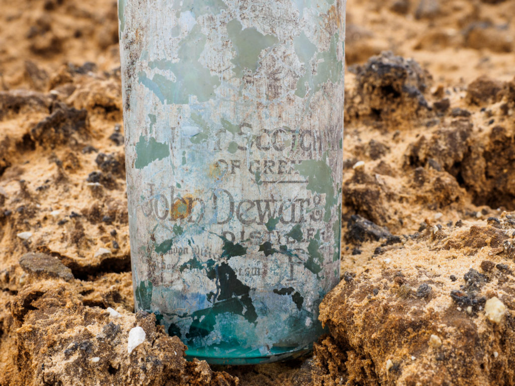 בקבוק ווסקי סקוטי עם התגית, צילום אסף פרץ