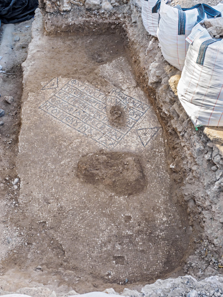 השטח בו בוצעה החפירה בשער שכם - צילום: אסף פרץ