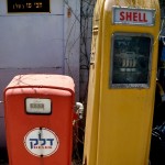 משאבות דלק ותיקות מהתקופות השונות בישראל - צילום: אפי אליאן