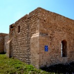 אחוזת קבר השיח עוואד שעל חוף הים באשקלון