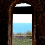 מבט למי הים התיכון מחלקו המערבי של קבר השיח