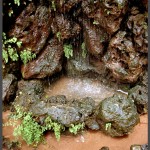 מפלי מים מצוקי אבן מלאכותיים