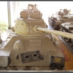 טנק שלל מדגם T34 במוזיאון בתי האוסף של צה"ל