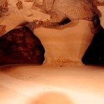 חיבור בין מערות פעמון מרשימות בגן הלאומי בית גוברין