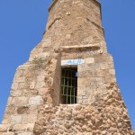 הכניסה למינרה על ראש תל יבנה