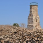 צריח המינרה ותלי האבנים בתל יבנה