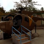 מסוק להטוט המשמש לתצוגה ותחושת המבקרים במוזיאון