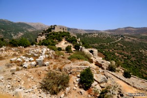 מבט אל חלקה הצפוני של קלעת נמרוד והרי החרמון