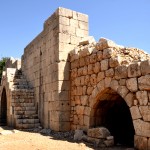 הארמון היפה שעל מצודת נמרוד , נבנה בתקופתו של ביברס