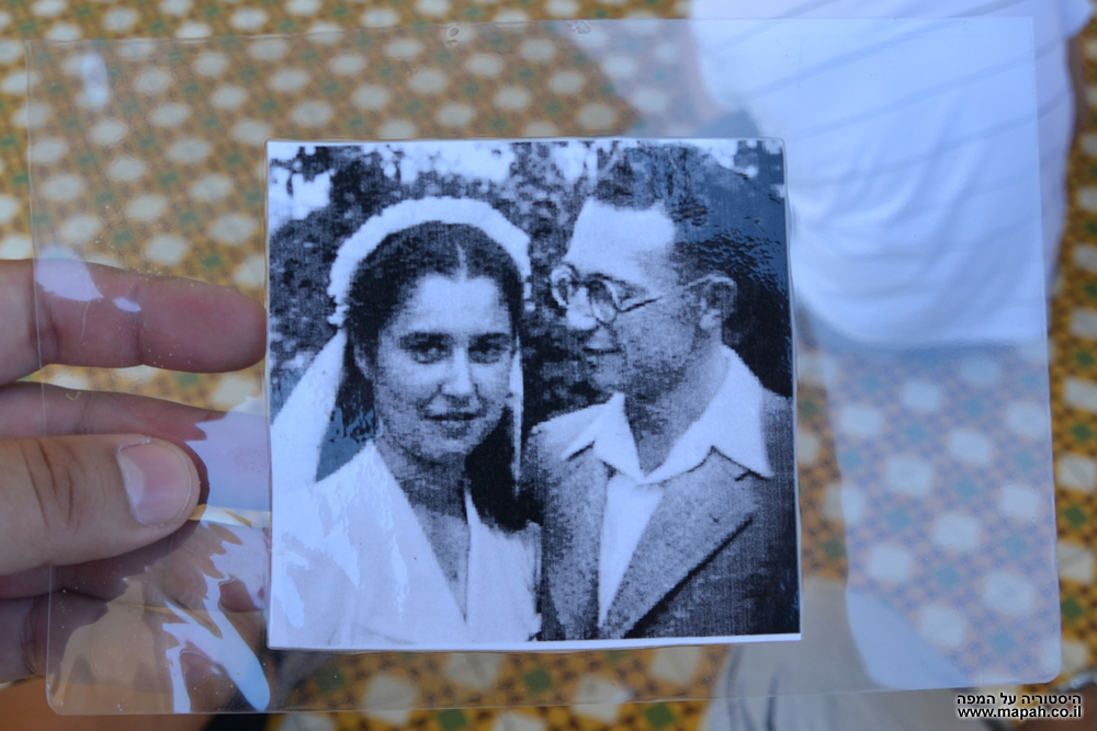 צילום רפרודוקציה של מירה ואליקים בן ארי בעת חתונתם בקיבוץ ניצנים