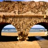 Caesarea aqueduct האקוודוקט בחוף קיסריה - צילום: אפי אליאן