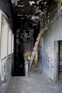 הקומה השניה והסולם לקומה שלישית במפקדת חסן סלמה