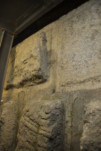 חומת הקיר המערבי באחת ממנהרות עיר דוד - צילום: אפי אליאן