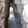 מנהרה בשרידי חומת העיר העתיקה בתל אשקלון - צילום: אפי אליאן