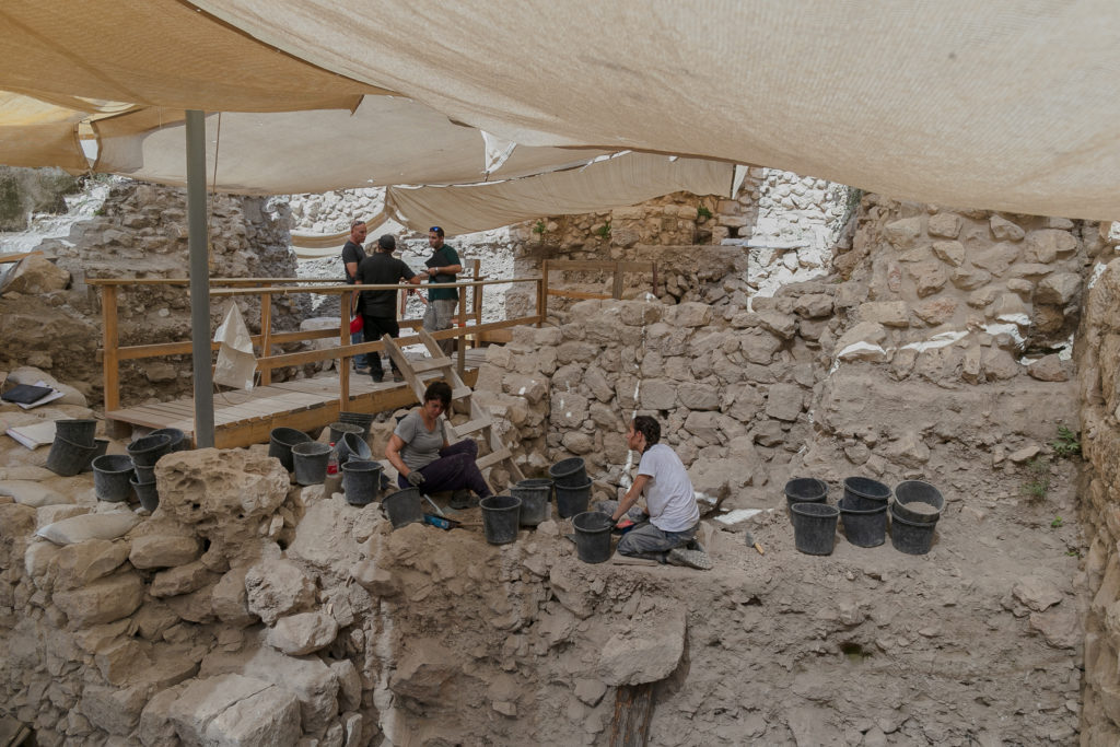 החפירות הארכיאולוגיות בחניון גבעתי בעיר דוד. צילום: אליהו ינאי