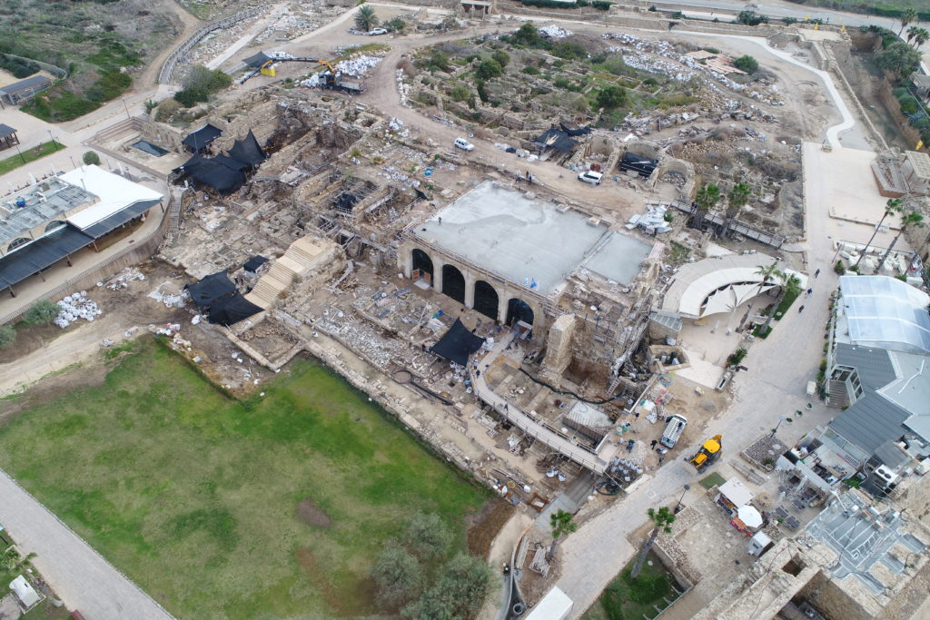 תמונות אוויריות של נמל קיסריה. צילום: יעקב שמידוב