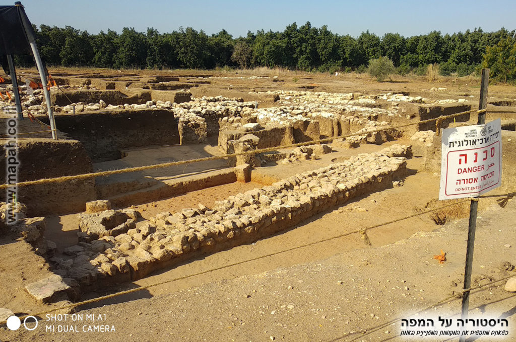 הקיר הרכב הכלקוליתי עין אסור