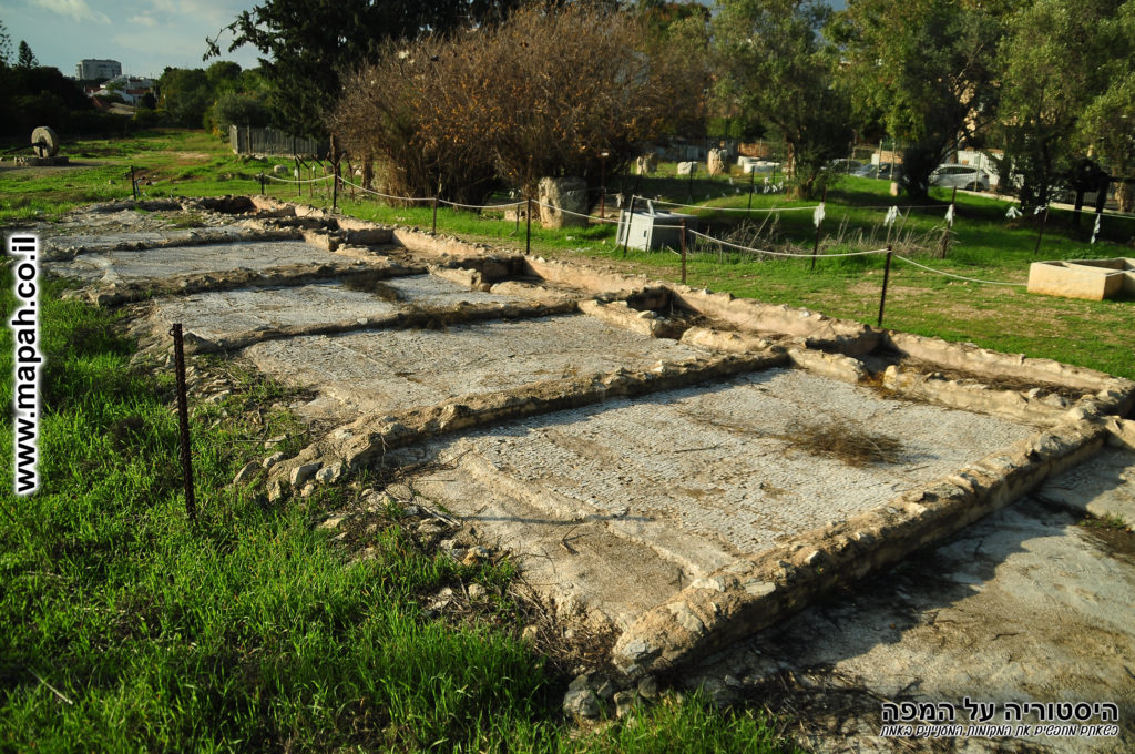 משטחי פסיפס כחלק מהגת לייצור יין שפעלה במקום - צילום: אפי אליאן