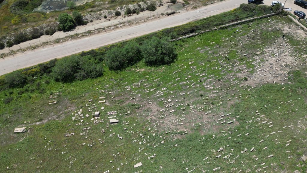 בית הקברות הצלבני עתלית - צילום רחפן: אפי אליאן 