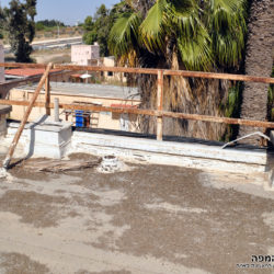 ארובות מקוריות של תחנת המשטרה הבריטית - צילום: אפי אליאן