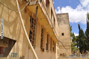 חזית המבנה ומגדל השמירה הראשי משטרת מטולה - צילום: אפי אליאן
