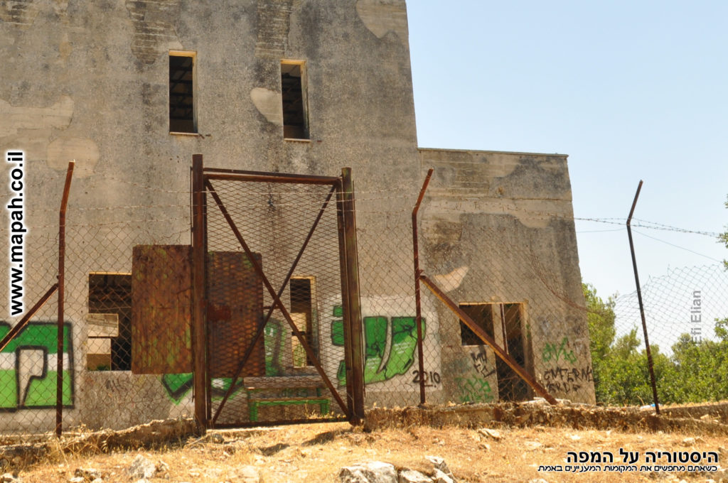 שער הכניסה האחורי למצודת שפר - משטרת פראדיה - צילום: אפי אליאן