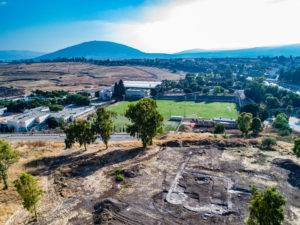 ראה מהאוויר של הכנסיה בכפר כמא. צילום אלכס ויגמן רשות העתיקות