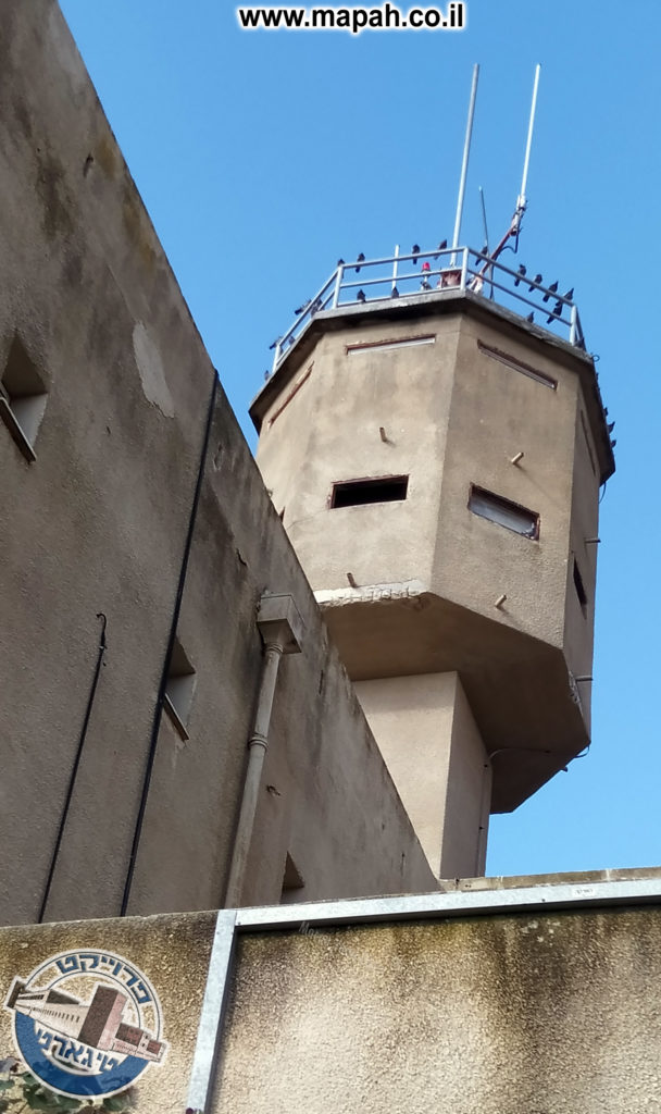 הצריח על גג משטרת באסה - צילום: מורן יונה אליאן