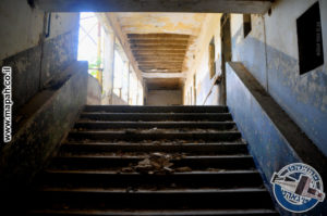 גרם המדרגות בין הבלוק הצפוני לבלוק המערבי - צילום: מורן יונה אליאן