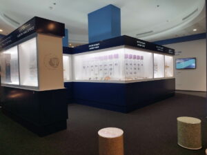 היכל הכניסה למרכז המבקרים של בנק ישראל בתל אביב - צילום: אפי אליאן