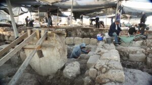 בית בד לייצור שמן שנחשף באתר. צילום אמיל אלג'ם